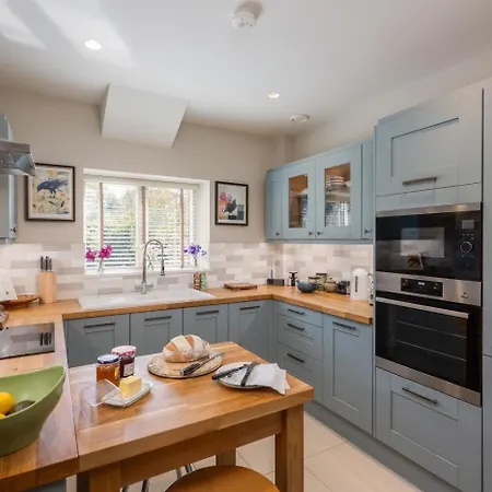 Terrace Barn West Tanfield