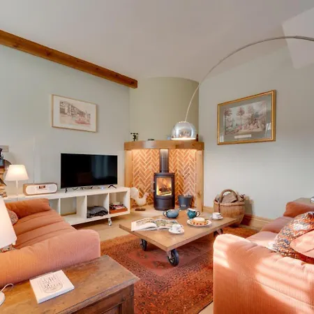 Terrace Barn * West Tanfield